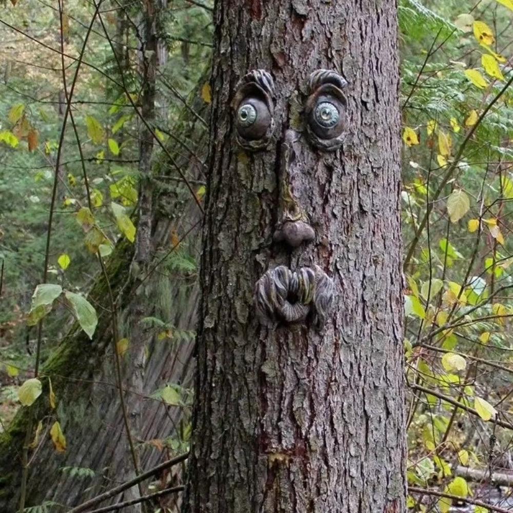 Funny Yard Art Tree Decor Outdoor Tree Face Statues Old Man Tree Hugger Bark Ghost Face